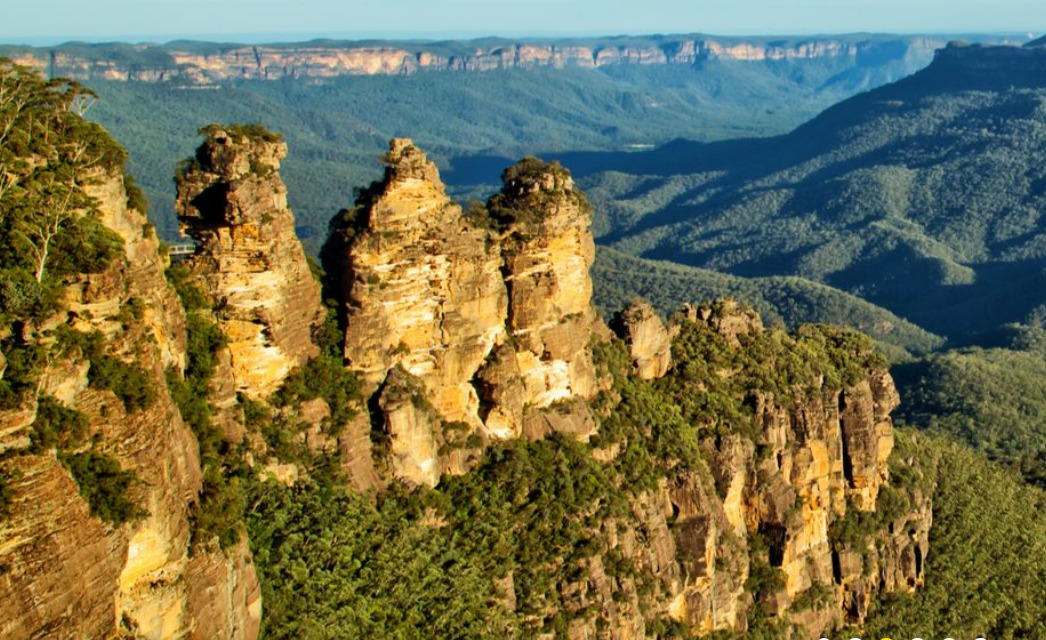 Railbookers-Blue-Mountains-image Travel agents online Australia
