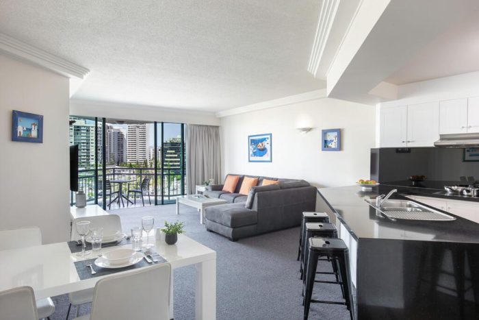 Gold Coast Beach & Theme Park Getaway 7 nights at Mantra Crown Towers Surfers Paradise - Image 3