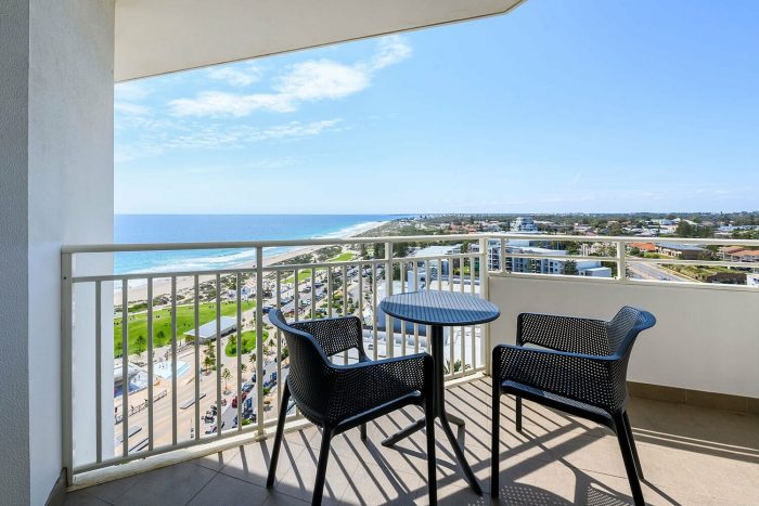 Rendezvous Hotel Perth - Image 2