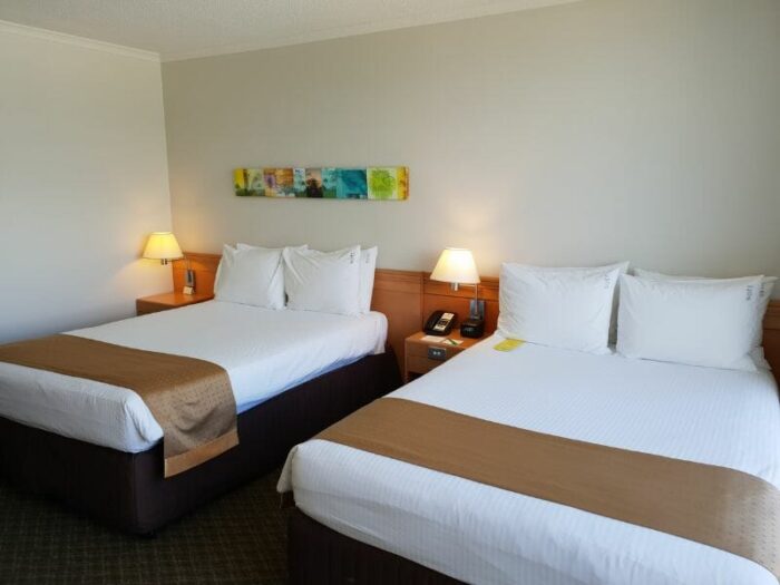 Holiday Inn Cairns Harbourside 5 Nights with Flights - Image 9