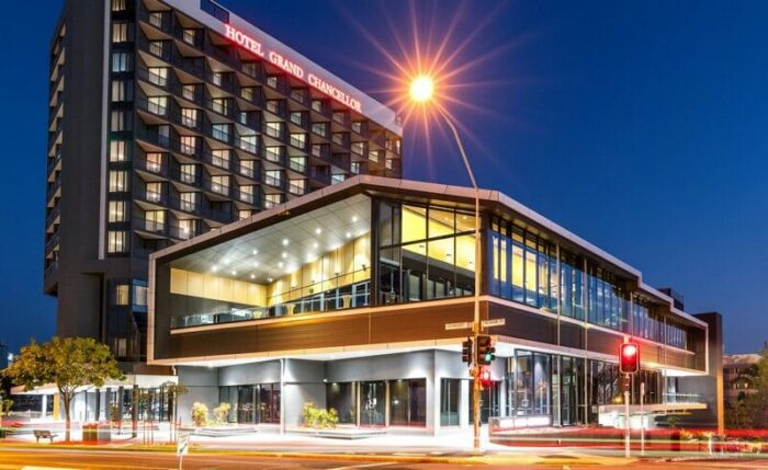 Hotel Grand Chancellor Townsville 3 Nights with Breakfast - Image 9